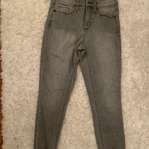 Universal Thread High ride skinny crop Jeans